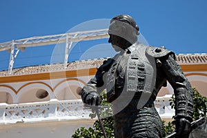 Curro Romero statue photo