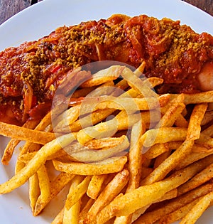 Curry Wurst French Fries Tomaten