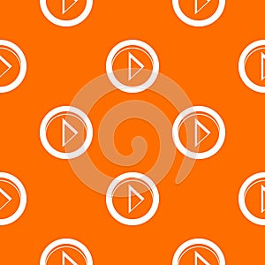 Cursor to right in circle pattern seamless