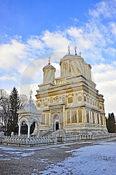 Curtea de Arges church photo