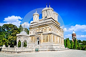 Curtea de Arges, Romania - Basarab Monastery photo