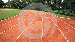 Curve running track lanes