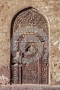 Curved and engraved design on the entrance wall of the Naubat Khana or Naqqar Khana, Red Fort, Delhi