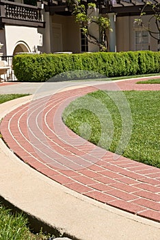 Curved footpath