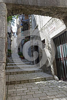 Cusano mutri village