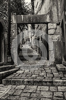 Cusano mutri village