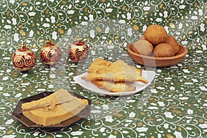 Custard, flakes and fritter. Colombian Christmas gastronomy