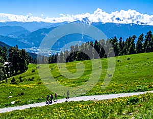 Jammu & Kashmir â Paradise on Earth
