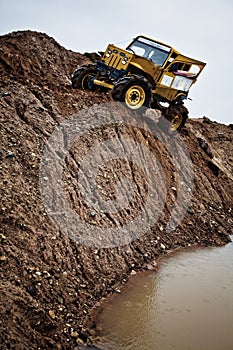 Custom buit Truck in extreme terrain during compet