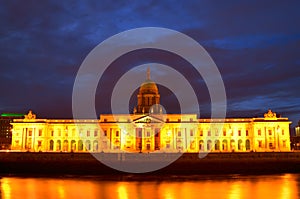 Custom House on the river Liffey, Dublin