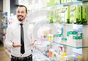 Customer searching for reliable drug