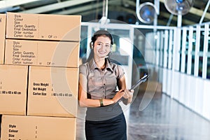 Customer Service in Asian logistics warehouse