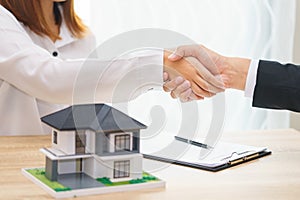 Customer or woman say yes to sign loan contract for buying new h