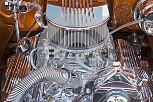 Customized V8 automobile engine