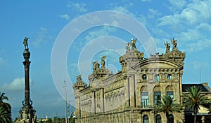 Customs building (Edifici De La Duana)