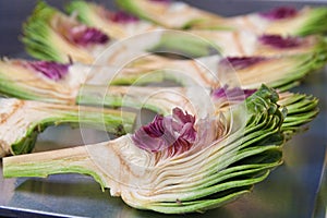 Cut artichokes