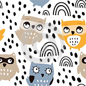 Cute owls seamless pattern