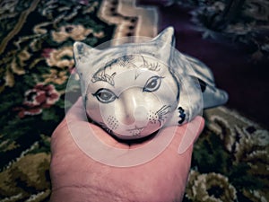 Cutie Cat-face ceramic antique