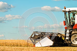 Cutter platform at work. Reaping machine.