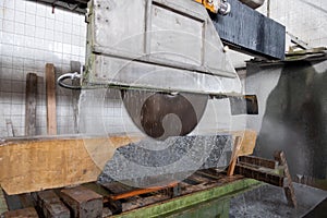 Cutting granite stone