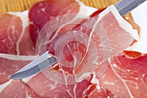 Cutting ham