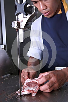 Cutting meat