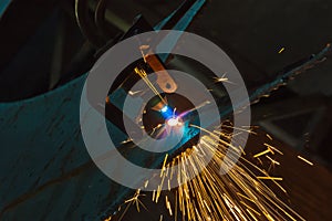 Cutting metal with a gas torch