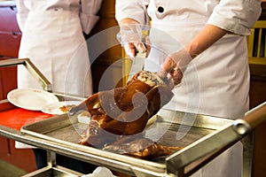 Cutting of Peking roast duck