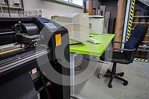 Cutting plotter