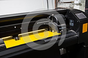 Cutting plotter