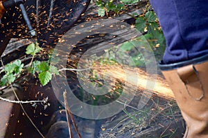 Cutting through a rail