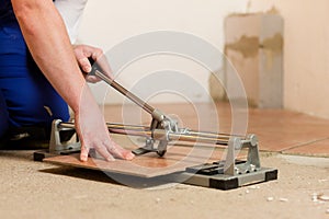 Cutting tiles