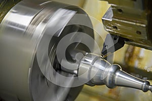 The cutting tool of CNC lathe machine