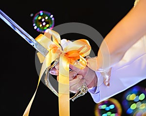 Cutting wedding cake