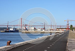 Cycleway in Lisbon photo