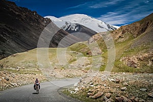 Cycling to Khunjerab Pass