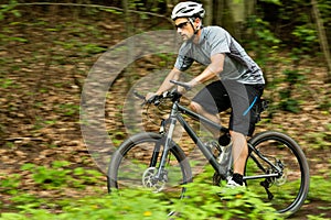 Cyclist on a mountainbike