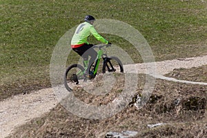 cyclist people enjoy outdoor wanderlust with their ebikes mountainbikes