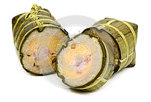 Cylindric glutinous rice cake, Vietnamese new year food