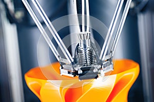 3d printer head in action