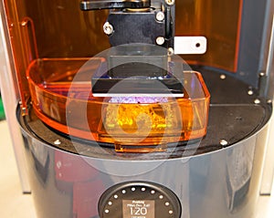 3D Printer (SLA and DLP)