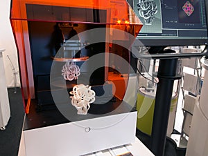 3D Printer (SLA and DLP)