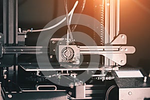 3D printing machine, 3D printer prints a new model