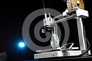 3D printing machine, 3D printer prints a new model