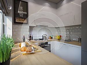 Una imagen tridimensional creada usando un modelo de computadora La cocina decoración.diseno en estilo 