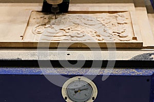 3D wood carving with CNC wood router machine