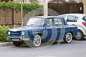 Driving a retro Dacia 1100