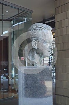 Dag HammarskjÃÂ¶ld Statue