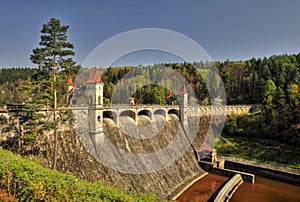 The dam Les Kralovstvi