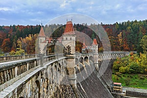 Dam Les Kralovstvi in Czech